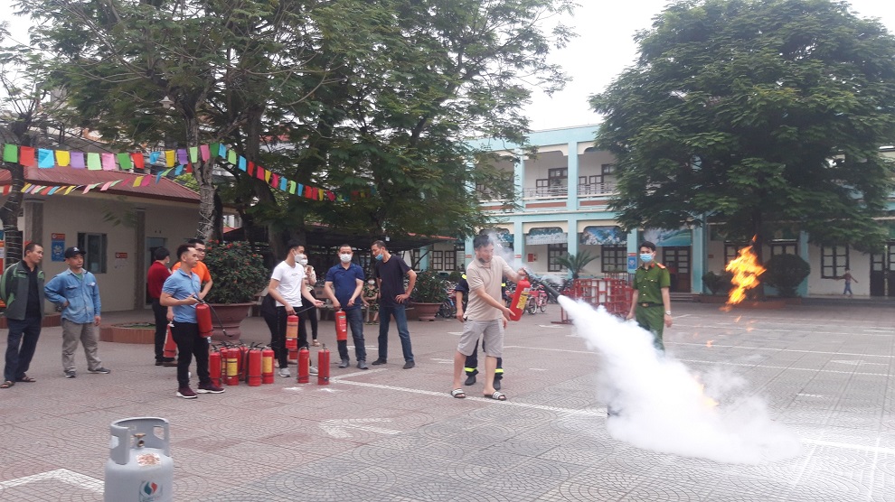 Phường Dư Hàng (Lê Chân): Huấn luyện nghiệp vụ phòng cháy chữa cháy và cứu nạn cứu hộ